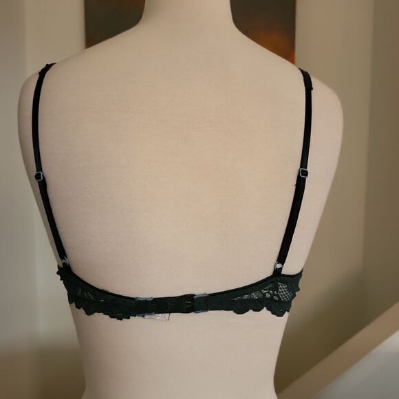 Victoria's Secret Green Bra Size 34C - Picture 2 of 4